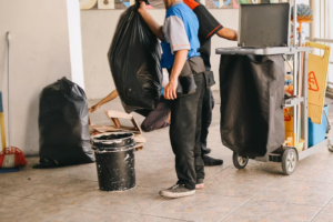 How Chicago Junk Removal Simplifies Your Cleanup Process