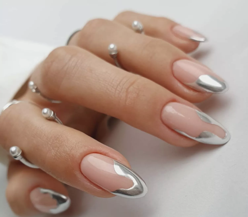 Shiny Silver Base