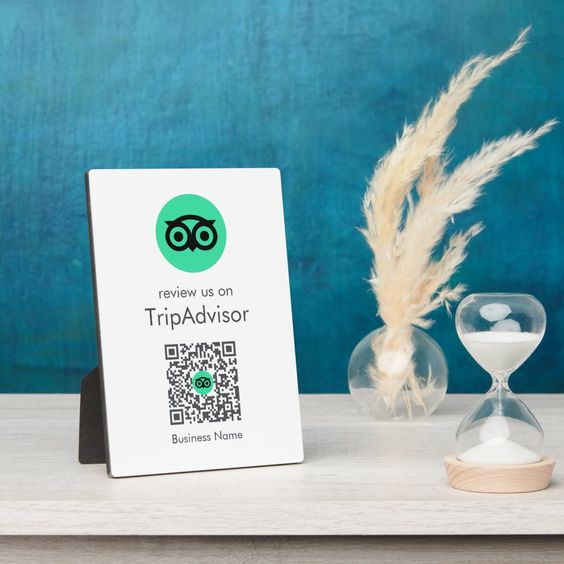 QR codes for tourism and hospitality reviews