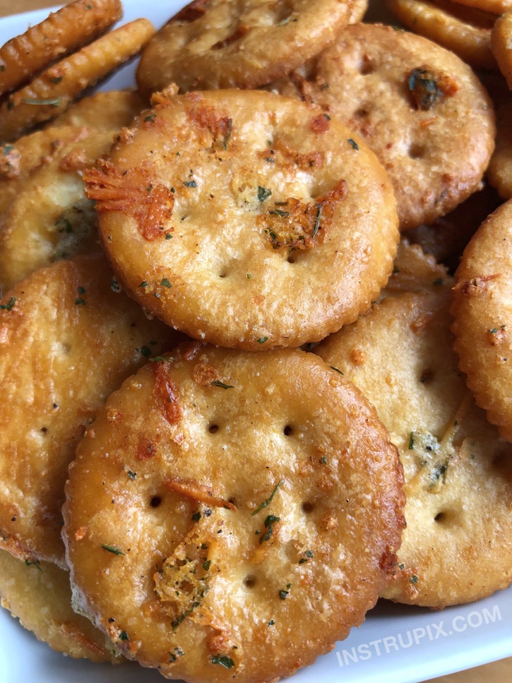 Zesty Baked Ritz Crackers