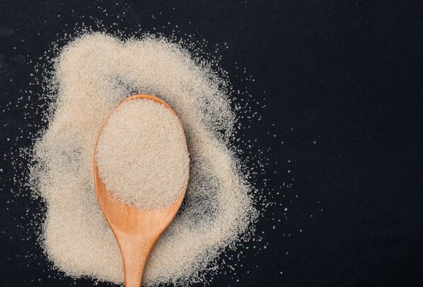 Raw Organic Sugar vs. White Sugar