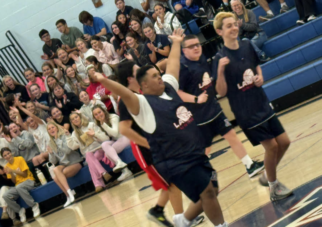 image of students playing basketball