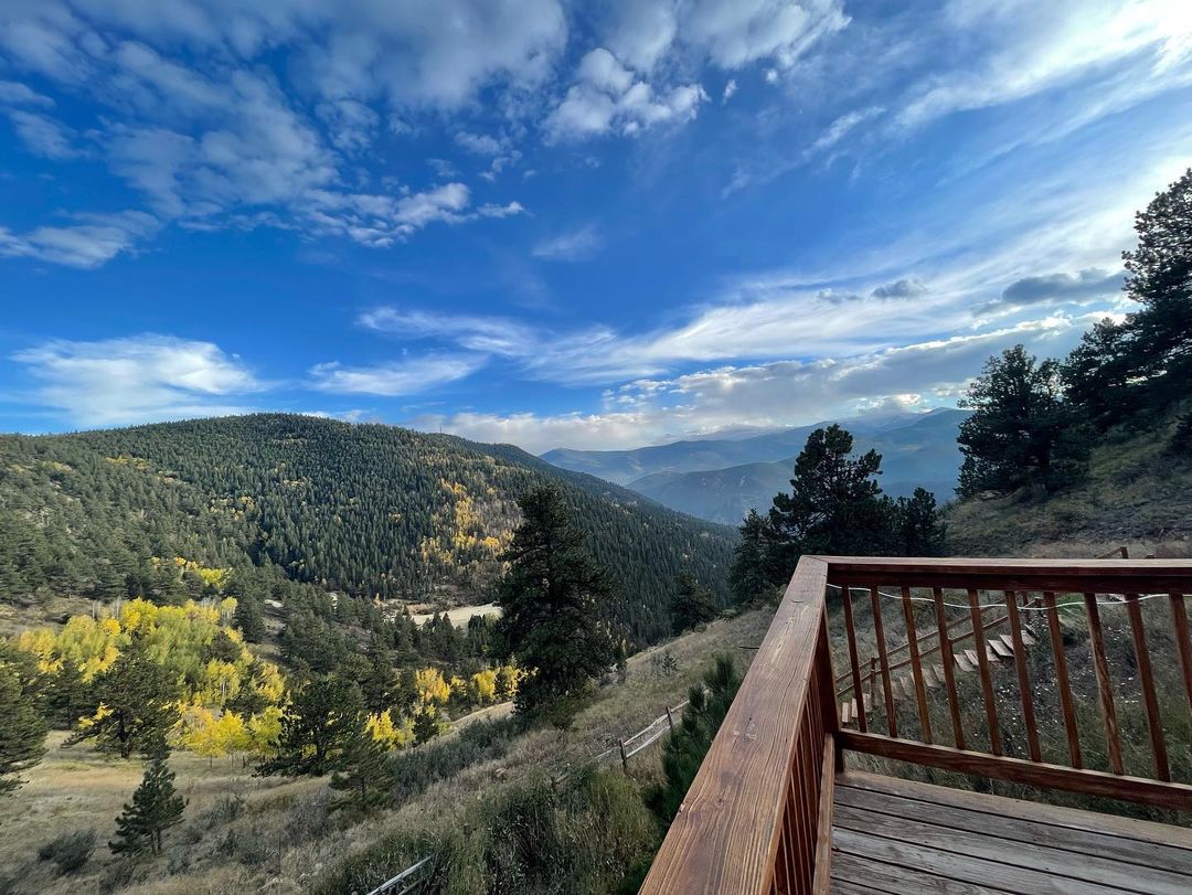 For visiting Raspberry Hot Springs in Idaho Springs, it’s recommended to make a reservation, especially during peak seasons like weekends, holidays, and the warmer months. 