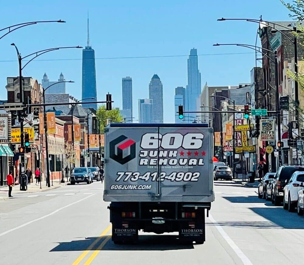 Why Choose Chicago Junk Removal for Home Decluttering