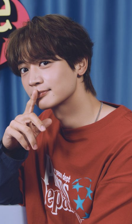 This  contain SHINee's Minho