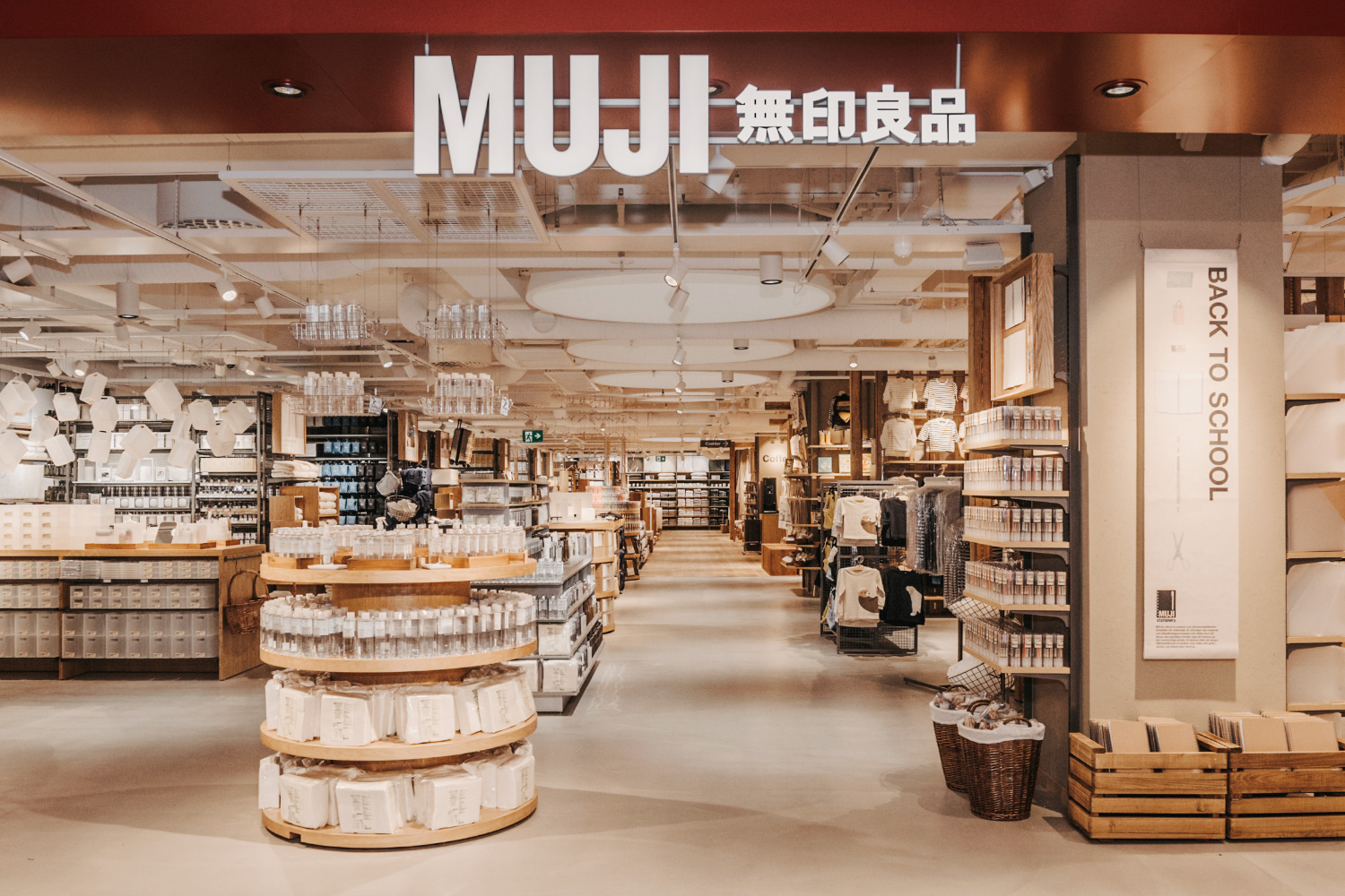 Câu chuyện thương hiệu Muji: Làm thế nào để “không logo” vẫn tạo dấu ấn mạnh?