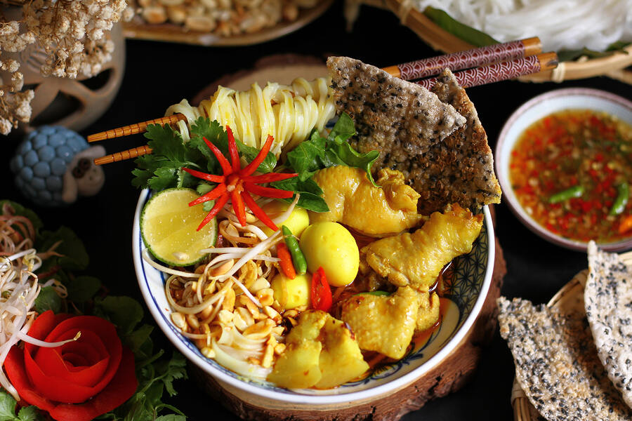 Quang chicken Noodles are one of the dishes considered a Central specialty. Source: VnExpress