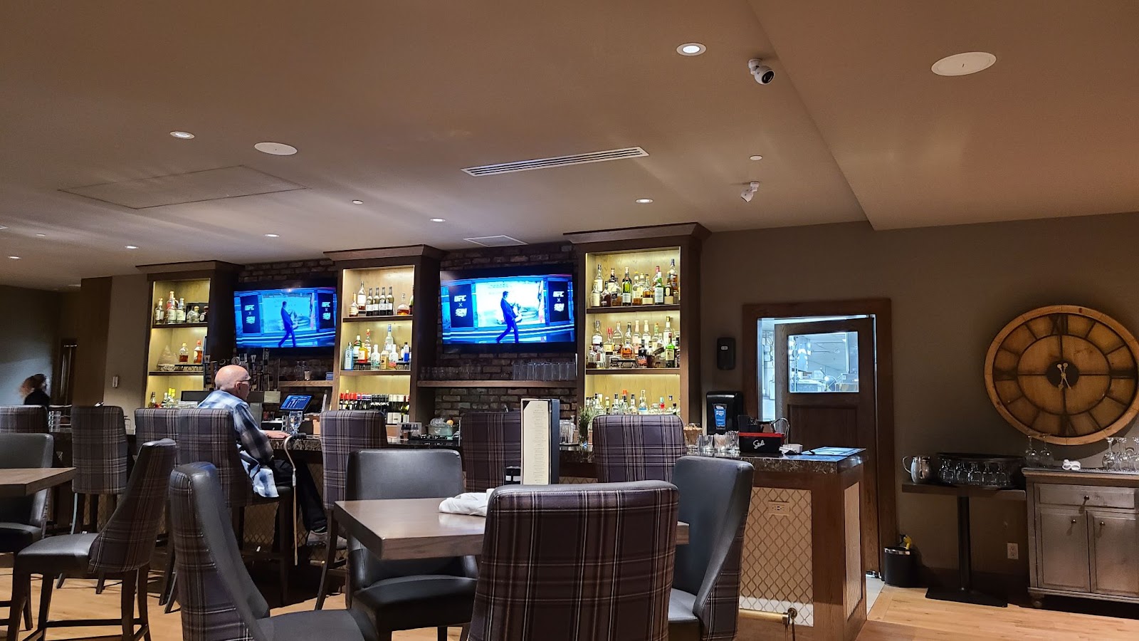 inside bar and restaurant area of Stirling Grill Restaurant 