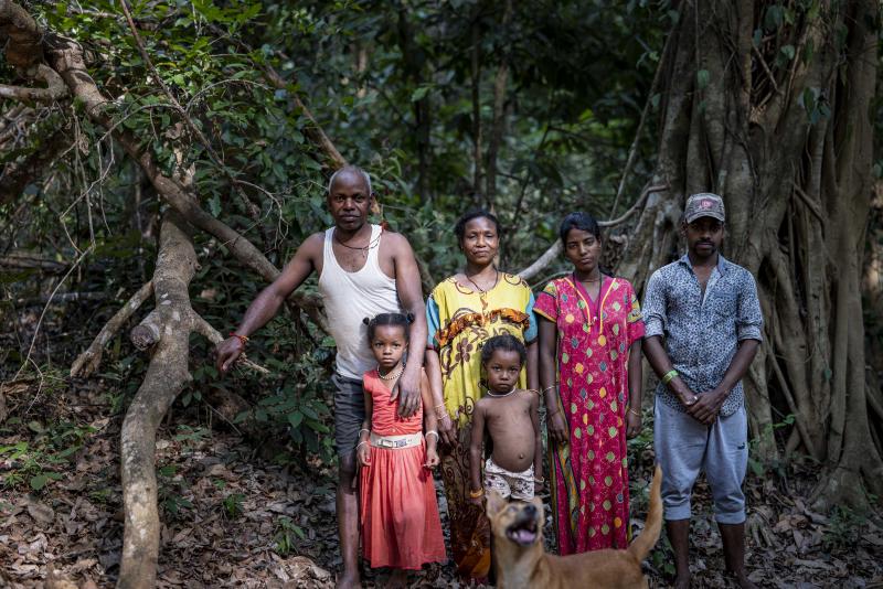 A photo of a typical Siddi family from Yellapur in the state of Karnataka.