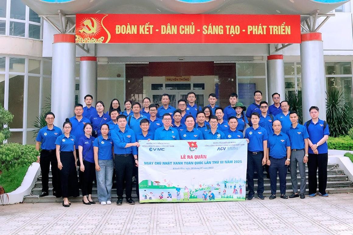 A group of people in blue shirtsAI-generated content may be incorrect.