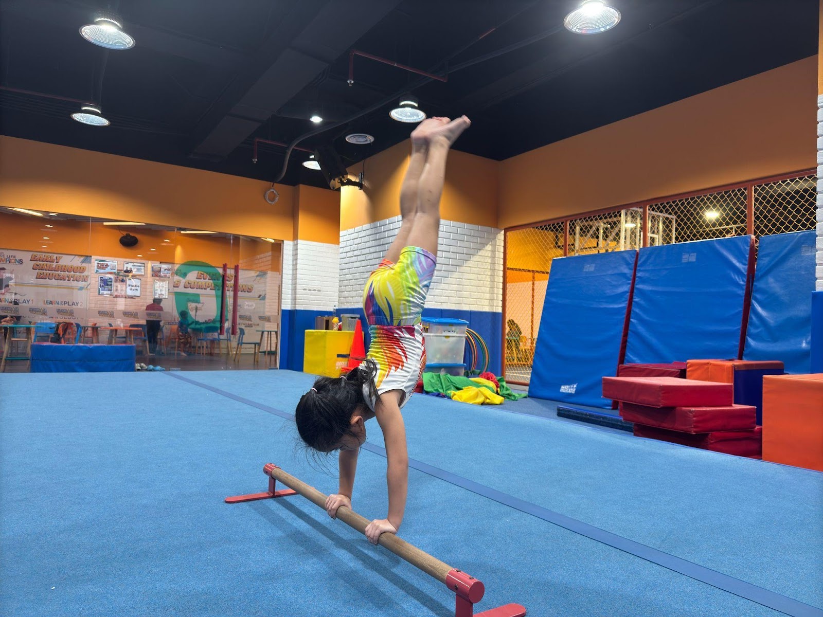 Latihan Penting untuk Mempelajari Cast Handstand - Latihan Cast Handstand Block Stack