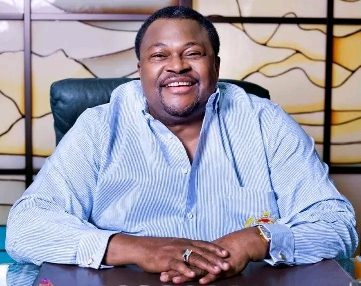 Mike Adenuga photo 