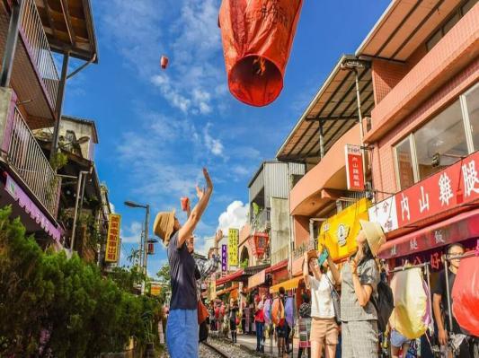 Làng cổ Thập Phần - Nơi những ước nguyện gửi theo gió - Du Lịch Minh Anh