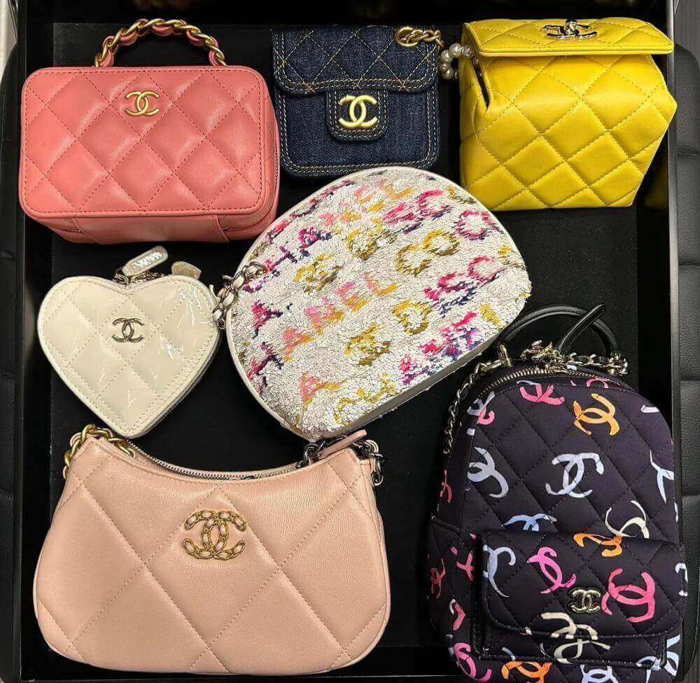 Chanel bag fake on sale