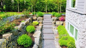 Using Hardscaping to Elevate Landscaping Designs