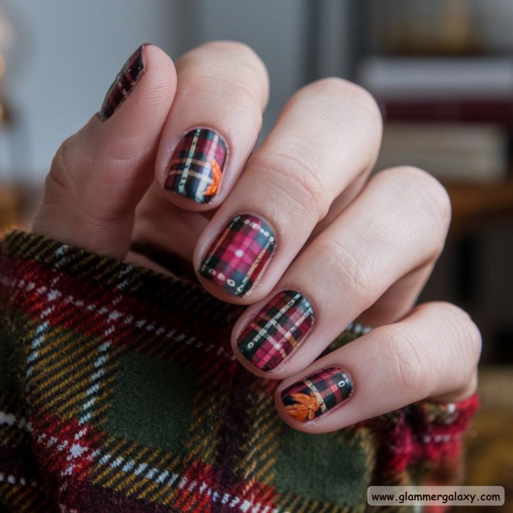 Thanksgiving Nail Designs having Flannel-Inspired Fall Nail Art
