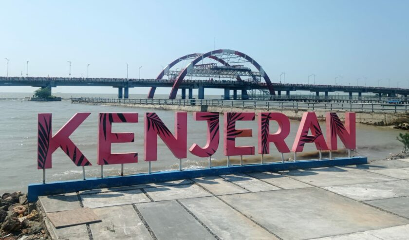 Lantai vinyl Kenjeran
