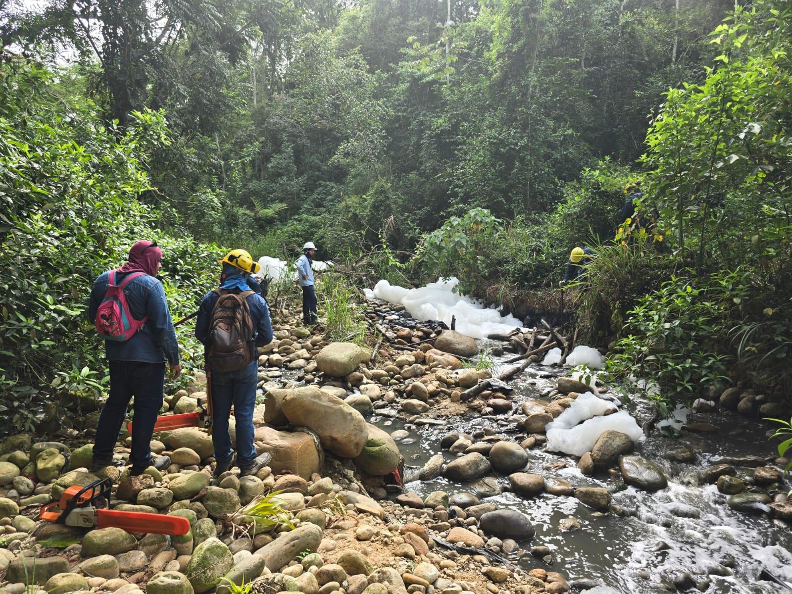 Inescrupulosos que buscan minerales, siguen  afectando la escarpa occidental de Bucaramanga