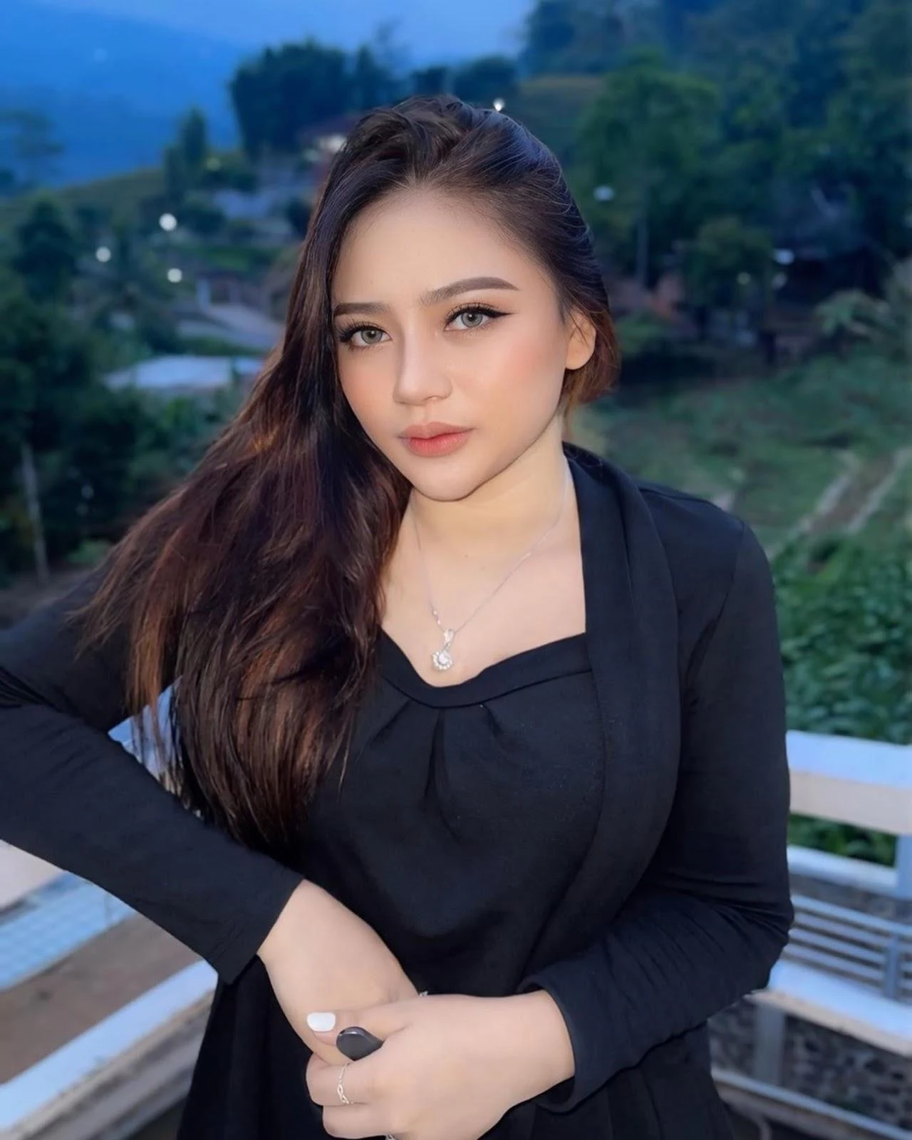 Gadis Hot yang Membuatmu Terbakar Dari Dalam, gadis hot, terbakar dari dalam, cewek menggoda
