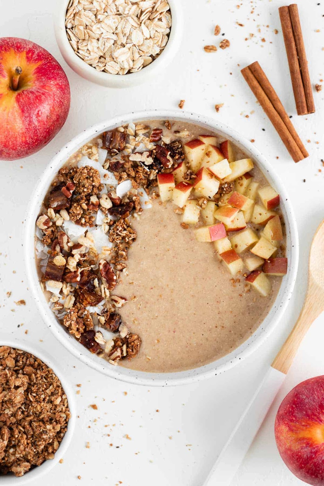 Apple Pie Smoothie Bowl 2