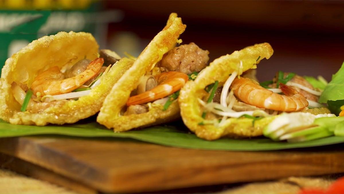 Bánh khoái Huế