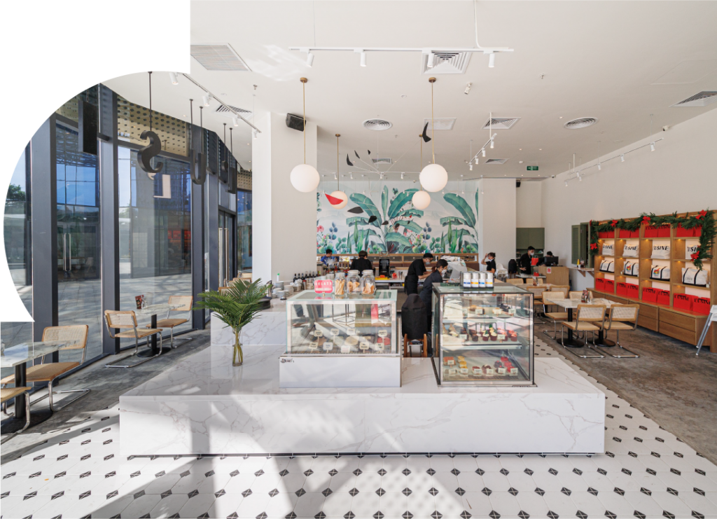 Locations – L'Usine: Café, Shop