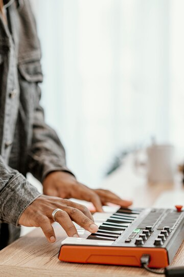 Instrumentos musicais em chinês: Teclado - 键盘乐器 (jiàn pán yuè qí)