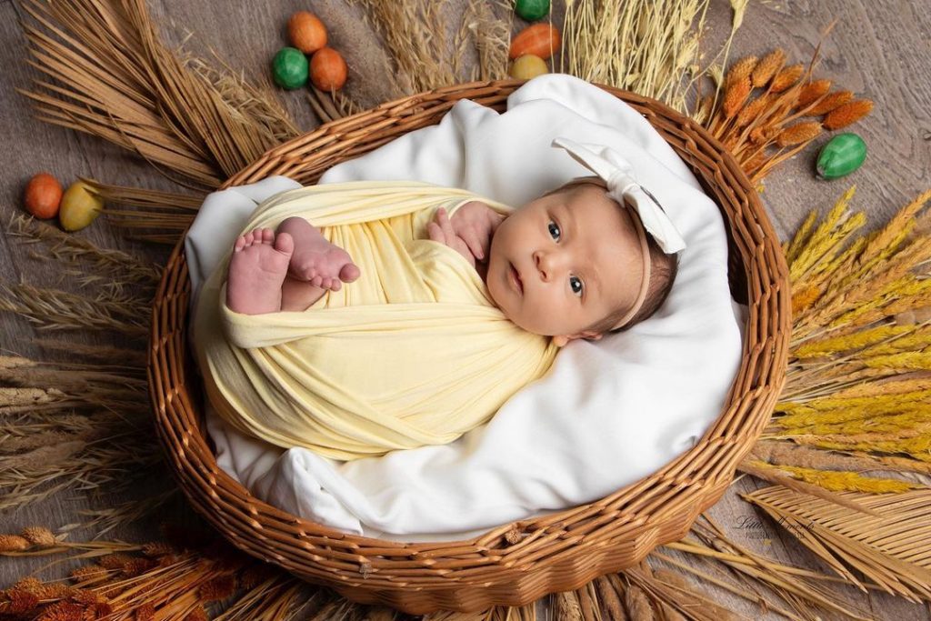 newborn easter picture (6)