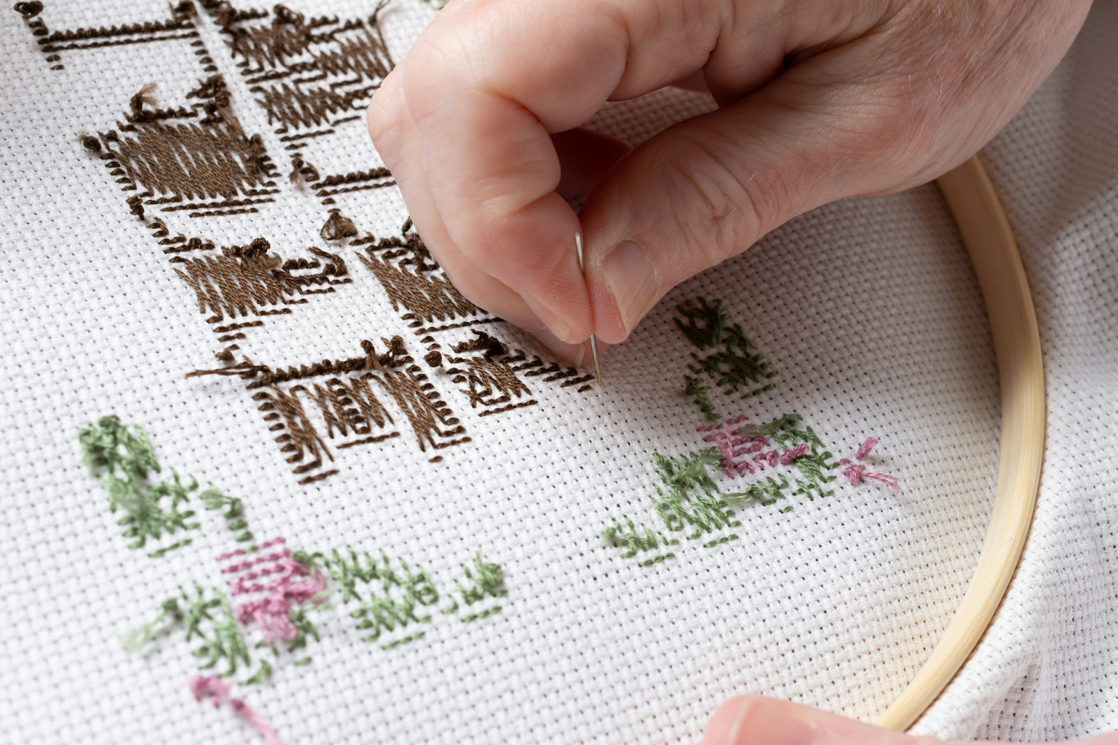 which is better cross-stitch or needlepoint for beginners