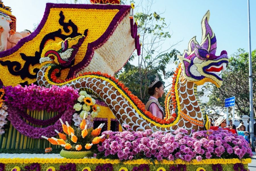 The Chiang Mai Flower Festival is a major event that celebrates the breathtaking beauty of Northern Thailand’s flowers. 