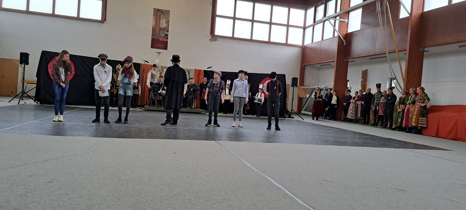 kép