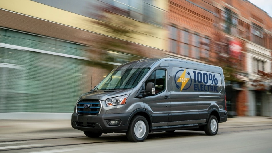 Ford E-Transit รถตู้ไฟฟ้า เทคโนโลยีประหยัดพลังงานเพื่อธุรกิจ