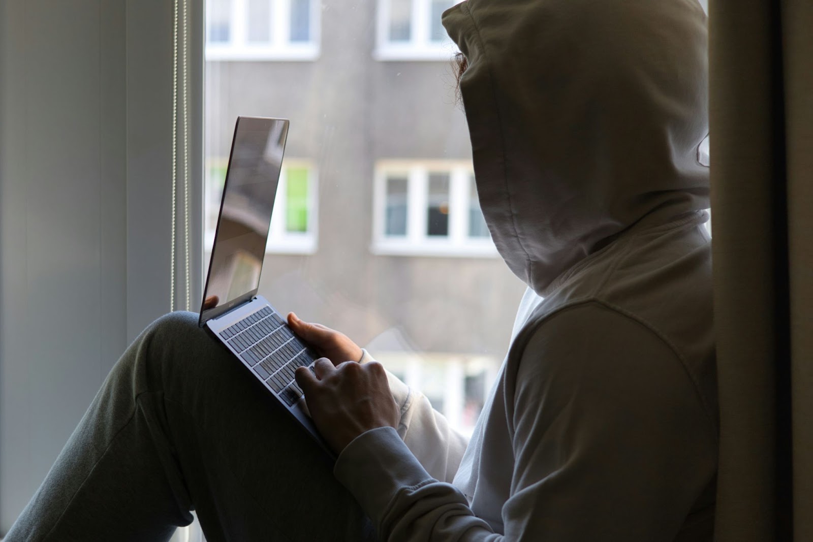 Off-Grid Gambling: Can You Really Stay Anonymous in the Age of Digital Casinos?