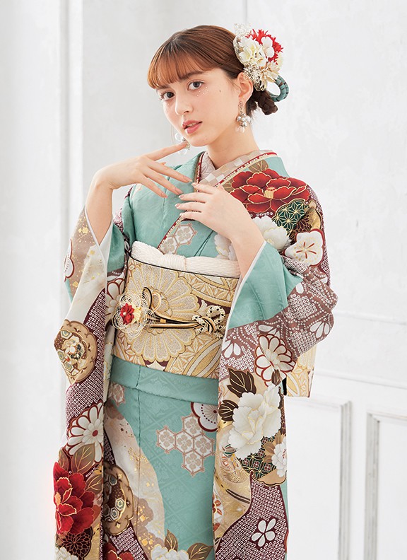 【2025・2026年】成人式の着物・振袖の流行りは？似合うトレンド色柄の選び方＆小物髪飾りガイド