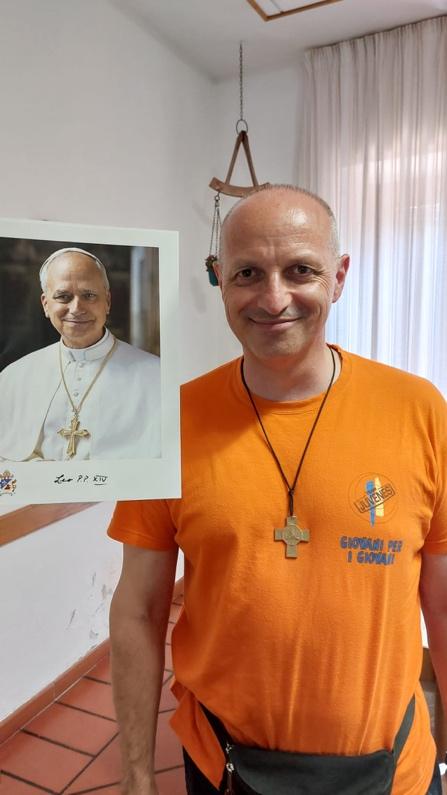 Immagine che contiene persona, vestiti, Viso umano, sorriso