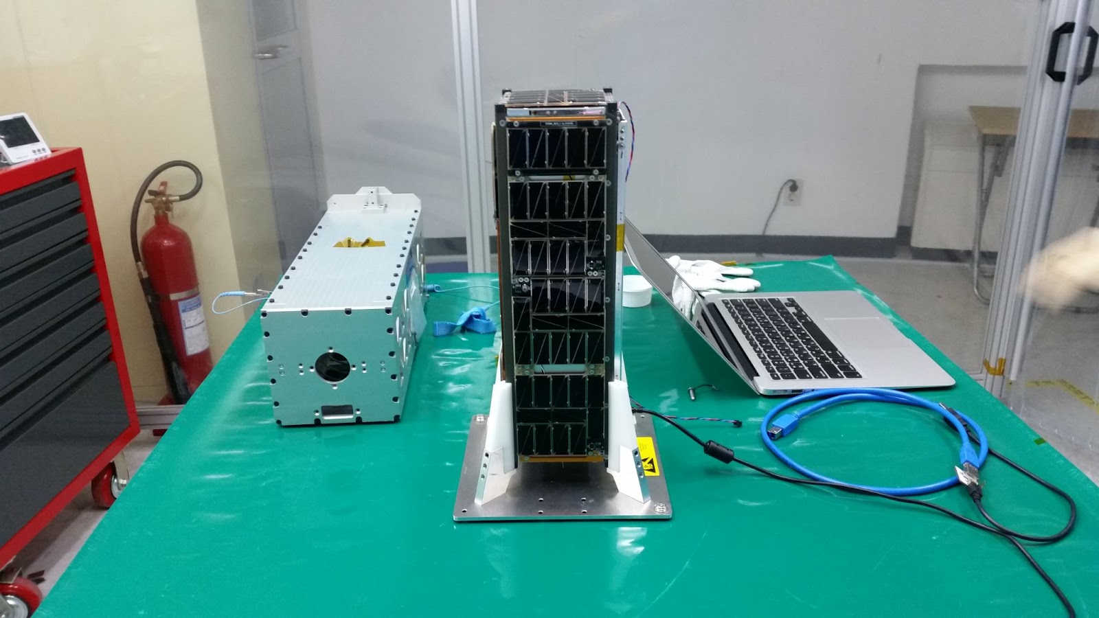 CubeSat camera system