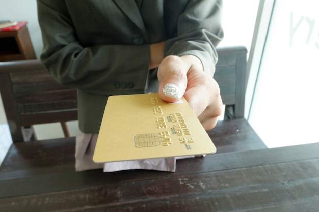 Discover the High Standards of Crinkle Premium