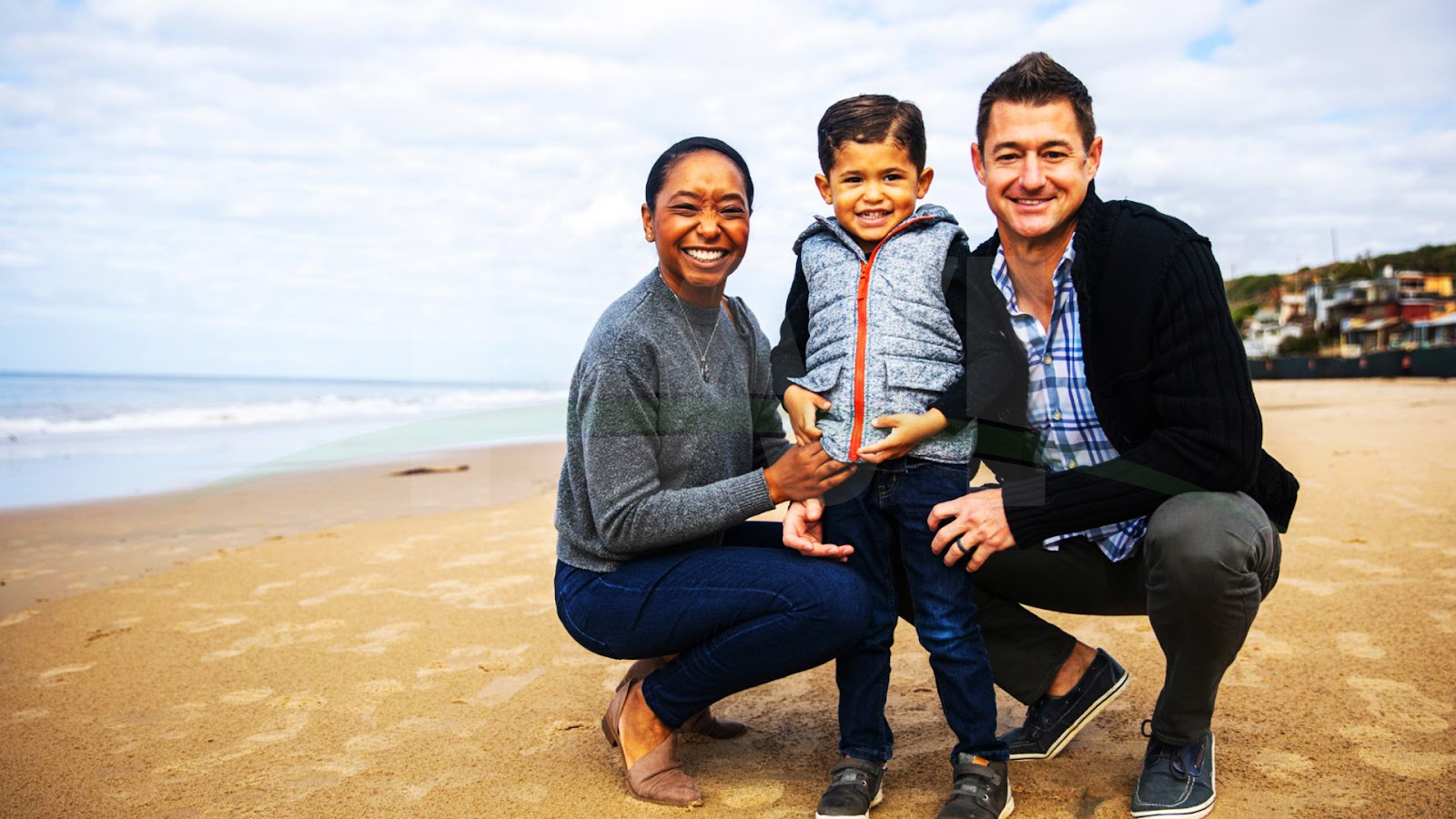 family beach photo outfits images 18