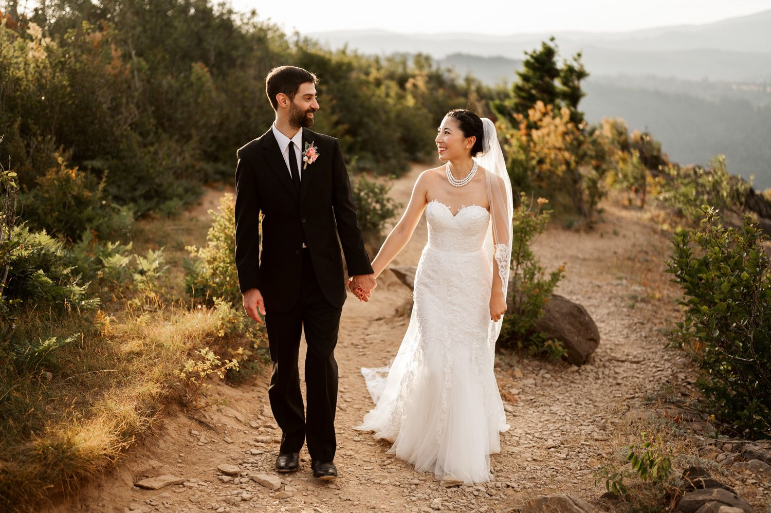 Oregon Elopement Couple