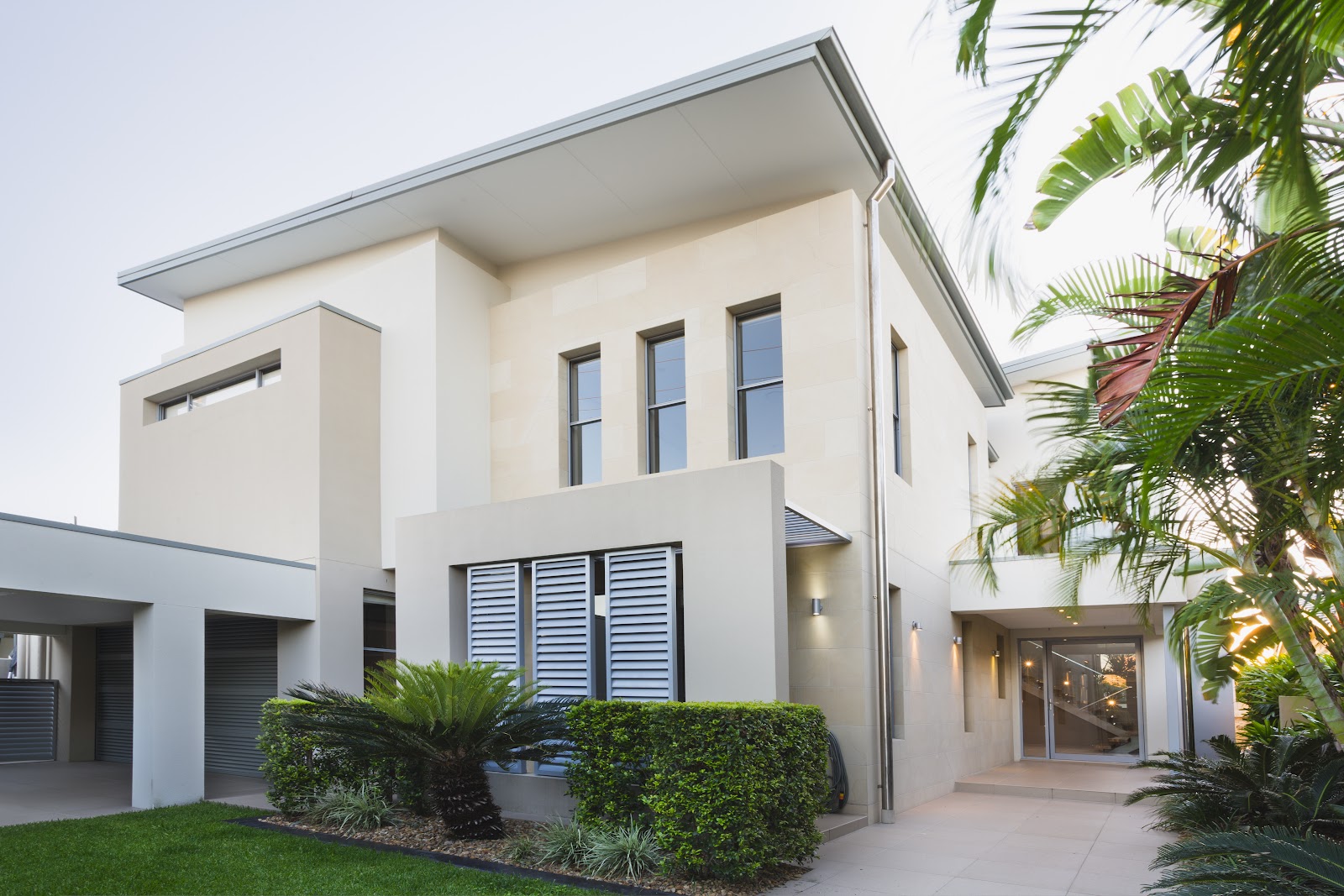 The facade of a magnificent home | Source: Shutterstock