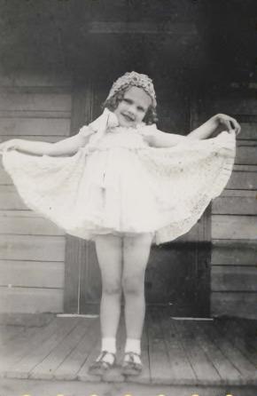 GillDaniels, KempseyHome.C1940