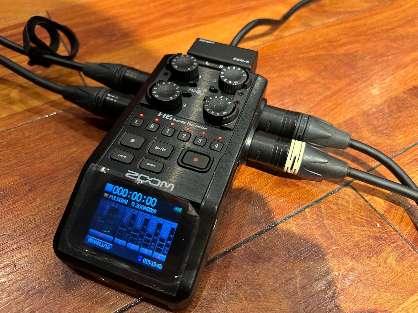 ハンディレコーダーで快適にバンドの一発録り!ZOOM H6使ってみた ハンディレコーダーで快適にバンドの一発録り!ZOOM H6使ってみた