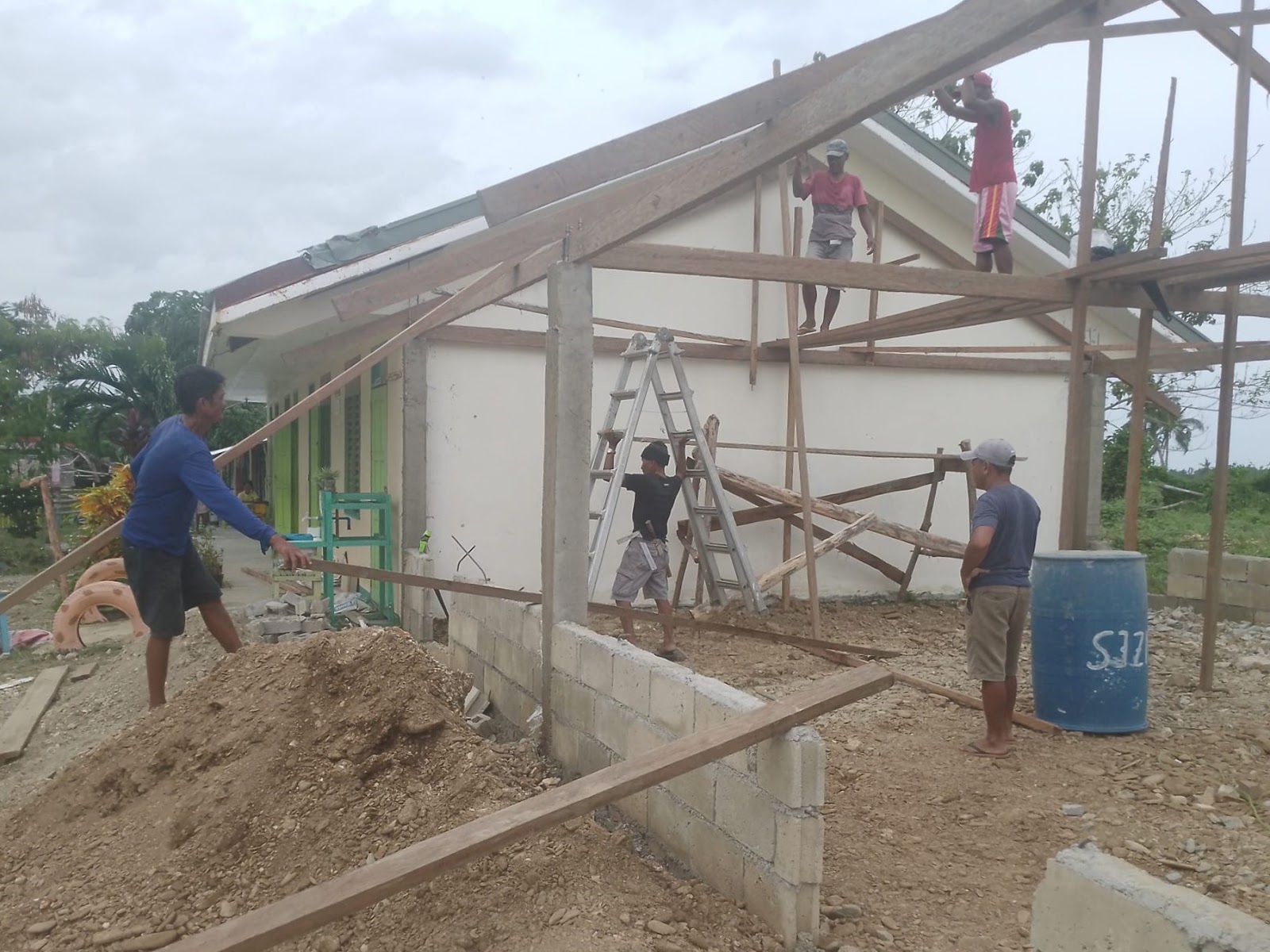 Construction at Nicanor Zabala Elementary School in the Philippines