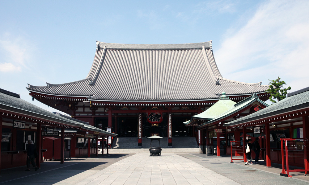 浅草寺の正面からの写真