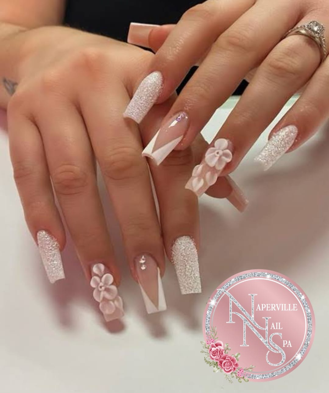 Pamper Yourself at the Leading Nail Salon in Naperville