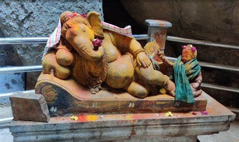 Vinayaka swamy in Padmakshi Temple 