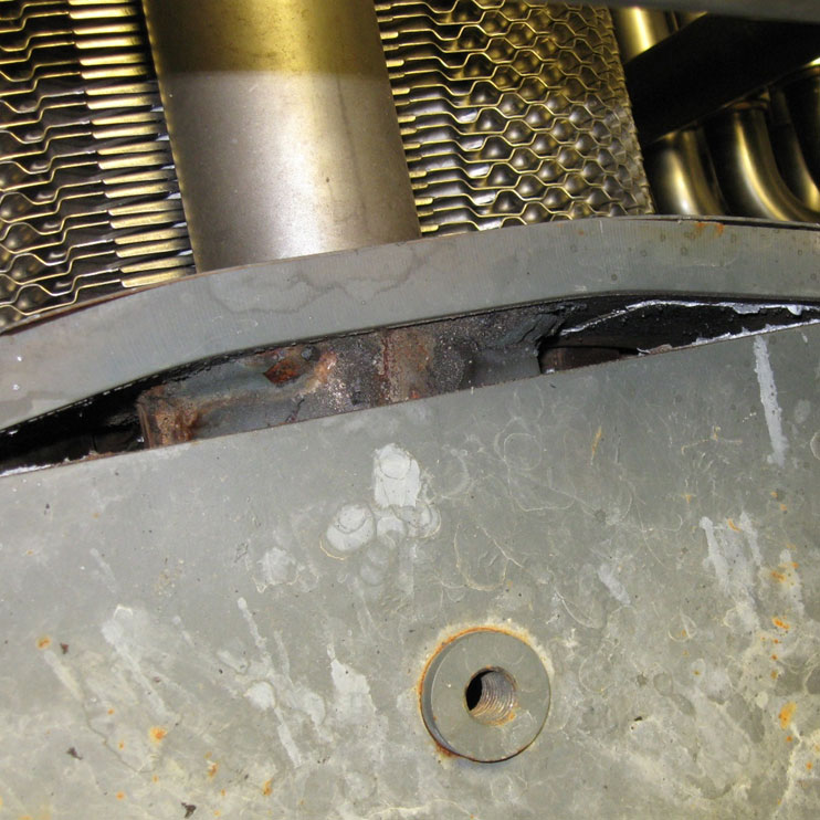 Connection failure caused by excess pressure on plate heat exchanger frame