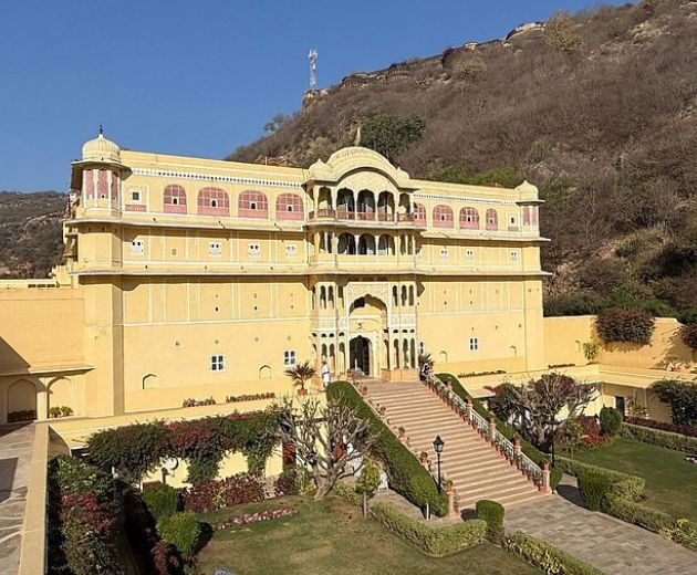 Discover Hidden Gems of Rajasthan: Unexplored Retreats Near Jaipur