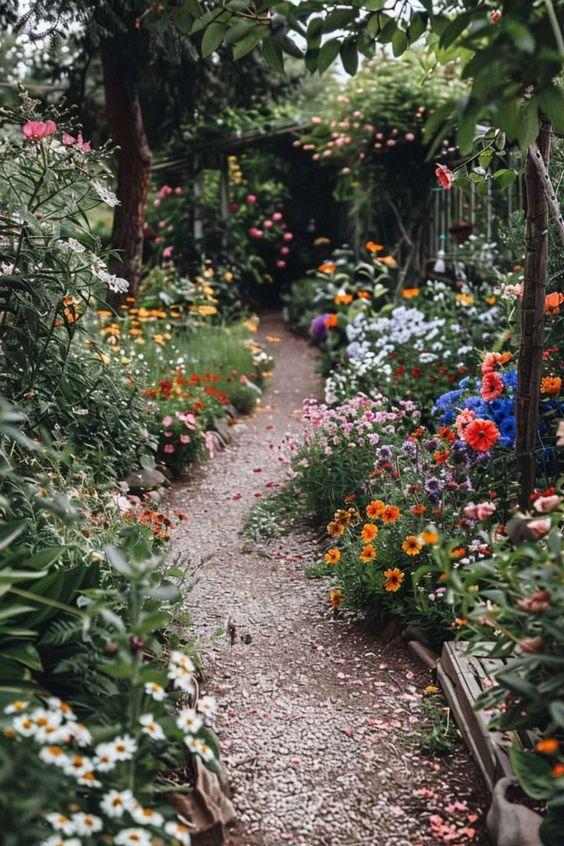 A path with flowers and plants

Description automatically generated