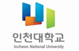 A logo for an university

AI-generated content may be incorrect.
